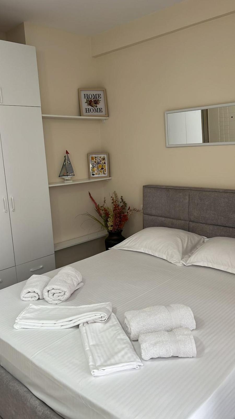 Urban Retreat Apartments ティラナ エクステリア 写真