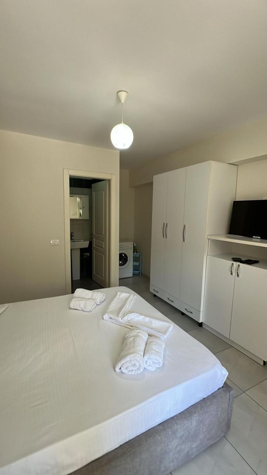 Urban Retreat Apartments ティラナ エクステリア 写真